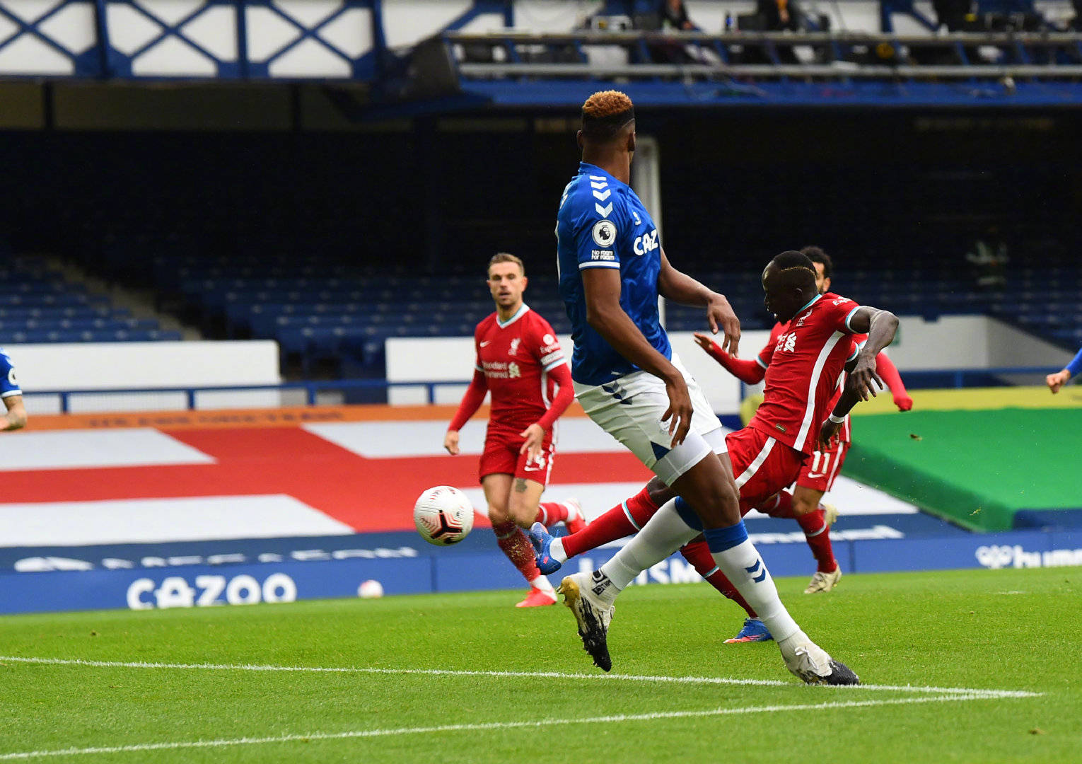 随着欧洲足 随着欧洲足